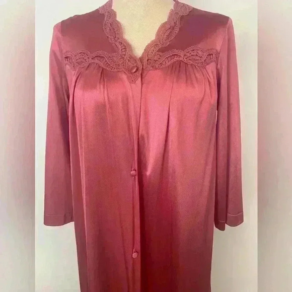 Vintage 1980s Peignoir Set - Picture 2 of 11